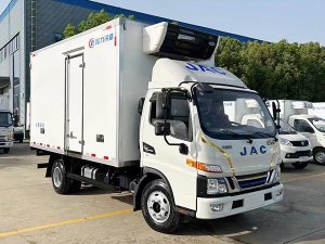 冷藏車(chē)如何選擇以及注意事項(xiàng)